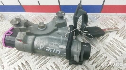 Замок зажигания volkswagen bora 1 (UBE08J101)