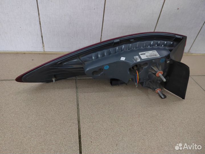 Фонарь задний правый LED Ford Mondeo V хэтчбек