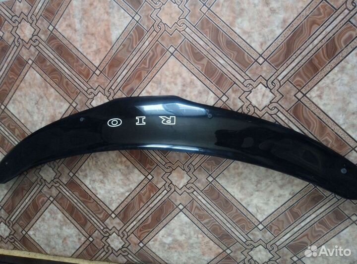 Дефлектор на капот киа рио