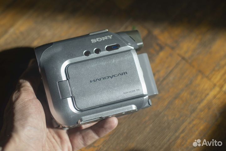 Sony DCR HC22E