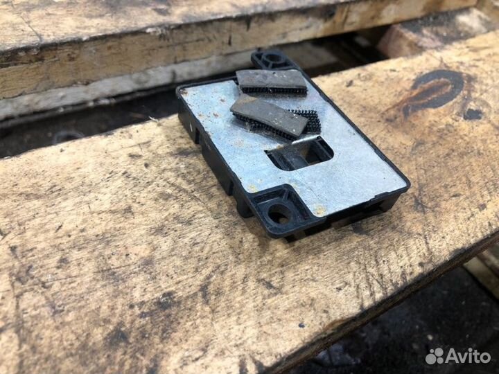 Антенна Bmw 5 E60 N52B30 2005