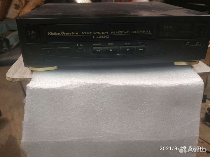 Видеомагнитофон