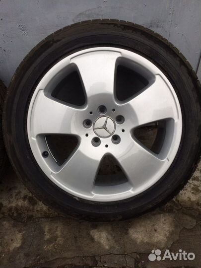 Комплект Bridgestone W221 255/45 R18