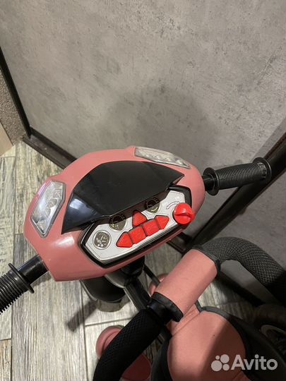 Трехколесный велосипед