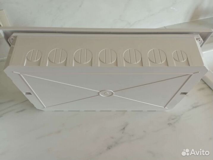 Щит пластиковый навесной щрв-П-18 новый