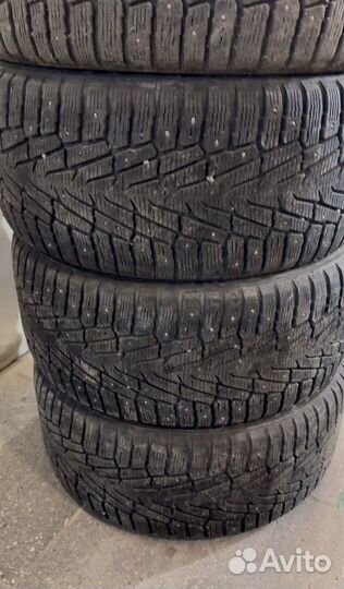 Nokian Tyres Hakkapeliitta 7 295/40 R21