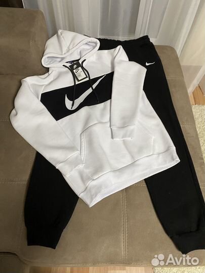 Костюм мужской новый на флисе