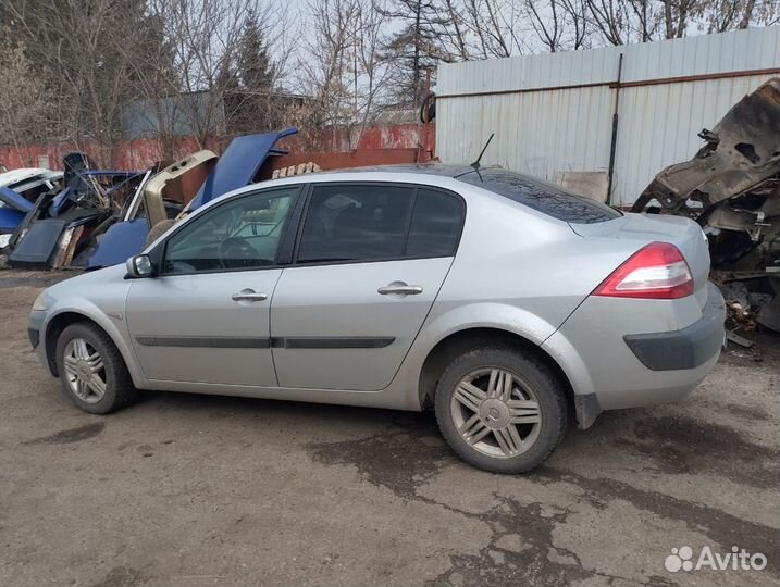 Задняя правая дверь Renault Megane 2