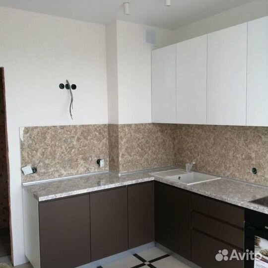 Кухня. Влагостойкая столешница