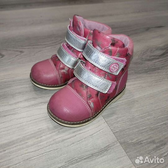 Осенние сапожки для девочки