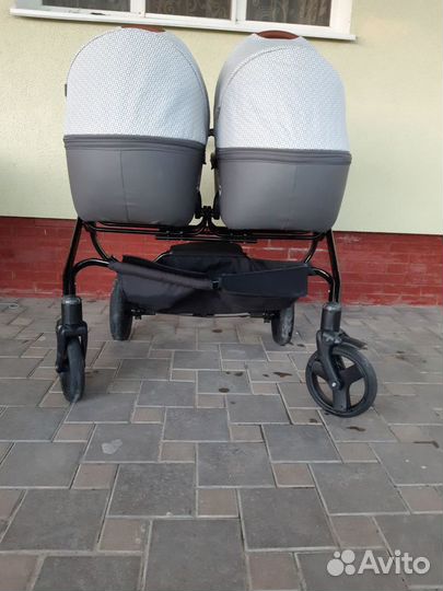 Коляска для двойни или погодок