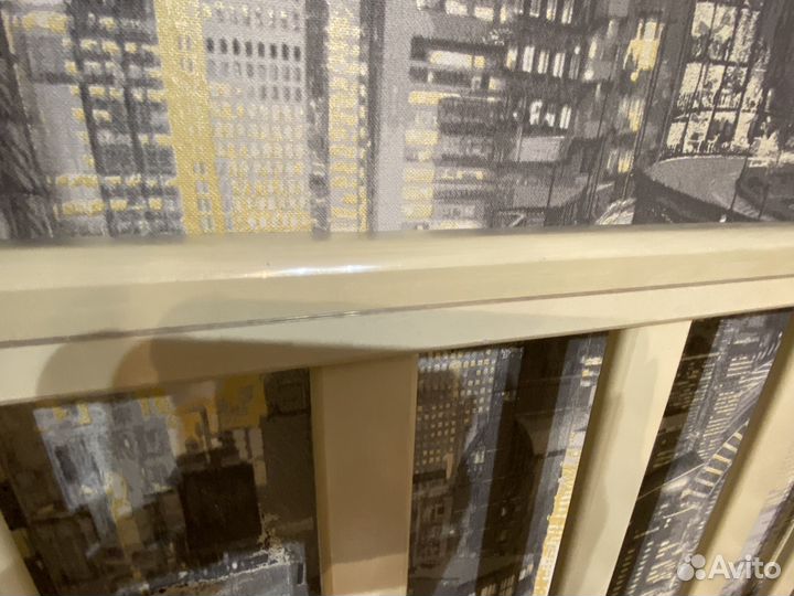 Кроватка детская с маятниковым механизмом