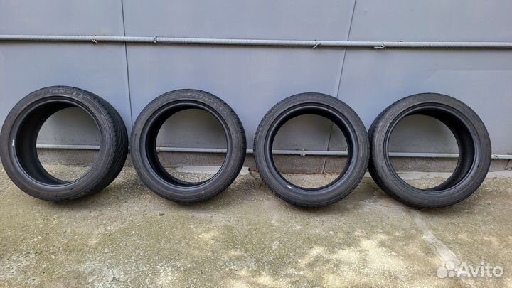 Triangle TR968 215/45 R17
