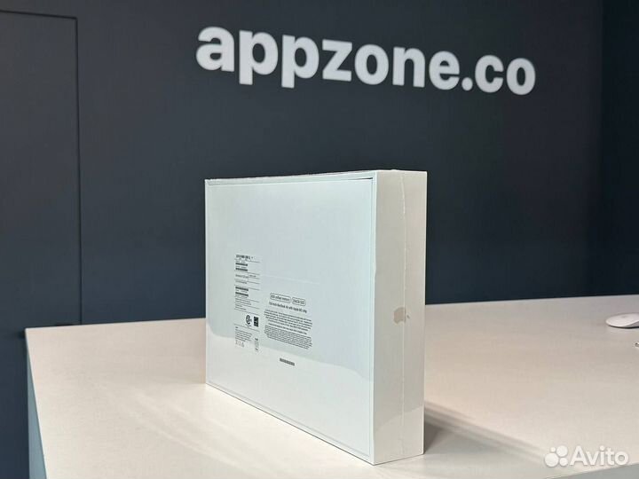 MacBook Air M2 8/256, Starlight