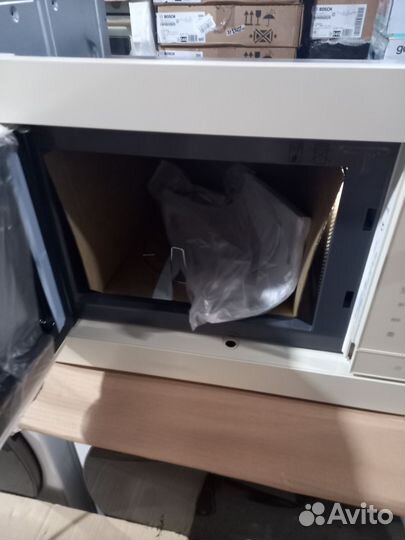 Bosch BEL653MP3 бежевая