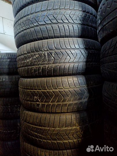 Pirelli Scorpion Winter 235/60 R18 Y