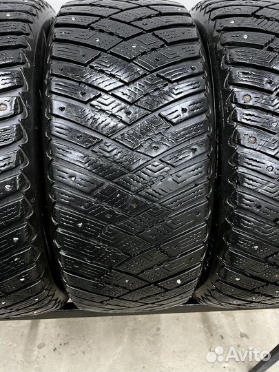 Goodyear Ultragrip Ice Arctic 215/50 R17 95T