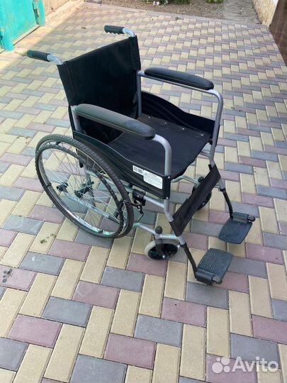 Коляска инвалидная