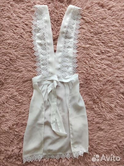 Белый школьный фартук