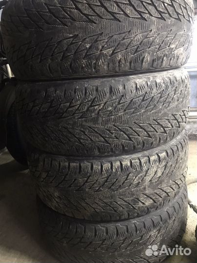 Nokian Tyres Hakkapeliitta R2 215/55 R17 98