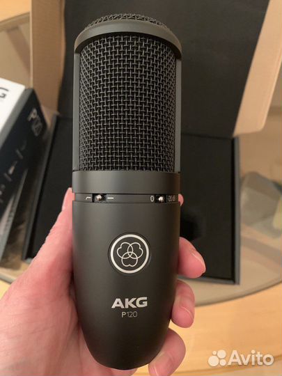 Студийный микрофон akg p120 новый
