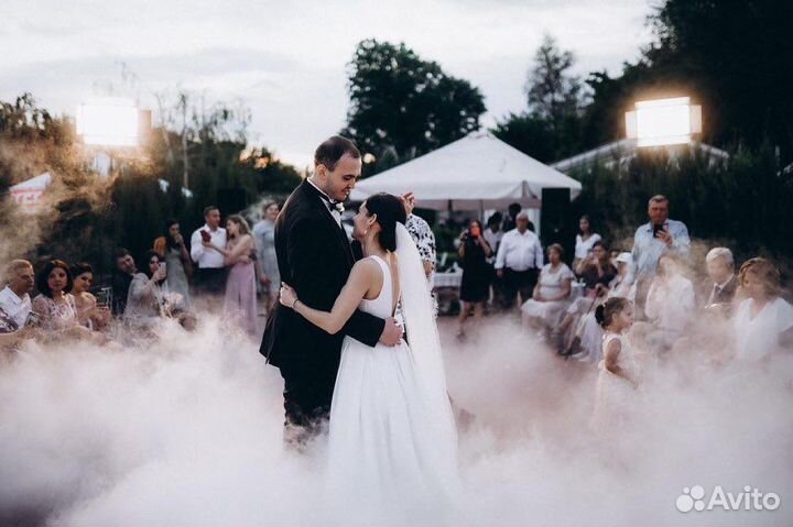 Тяжелый дым холодные фонтаны 60 сек Снег