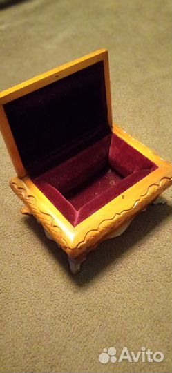 Шкатулка для украшений