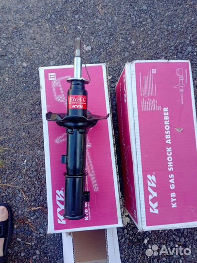 Стойки (амортизаторы ) акцент