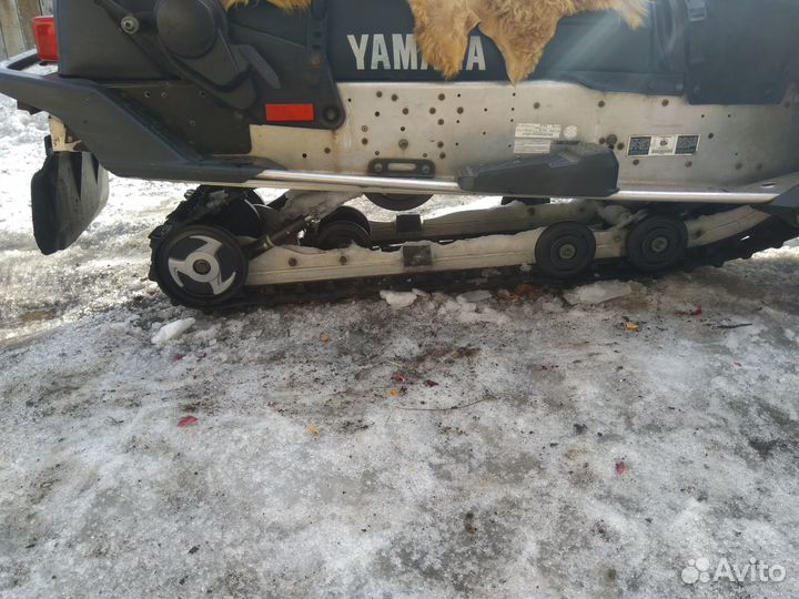 Снегоход Yamaha Venture VT700