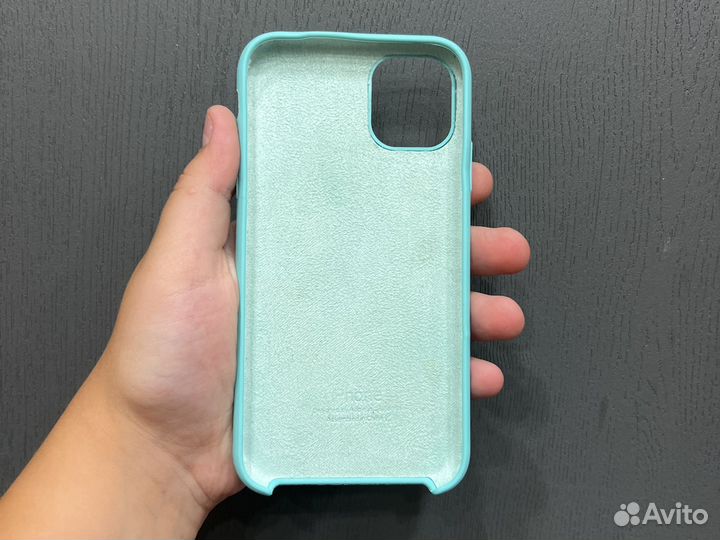 Продам чехол для айфон 11