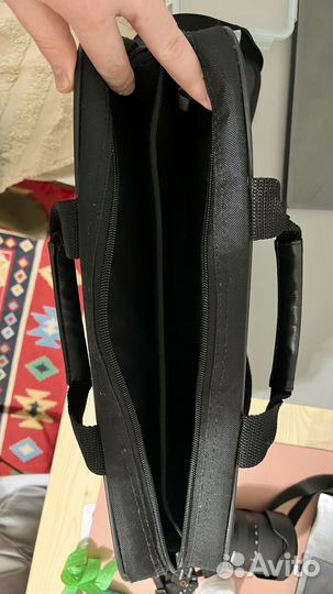 Сумка для ноутбука вместительная