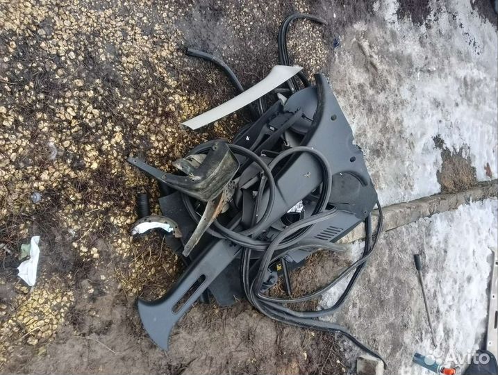 Запчасти на Рено logan