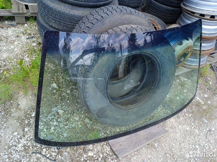 Стекло лобовое Ford Sierra 1986-1993