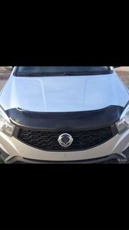 Дефлектор капота