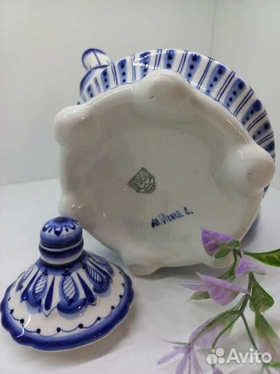 Чайник авторский Гжель