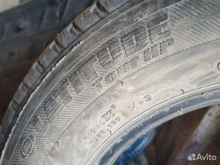 Michelin Latitude Tour HP 215/65 R16