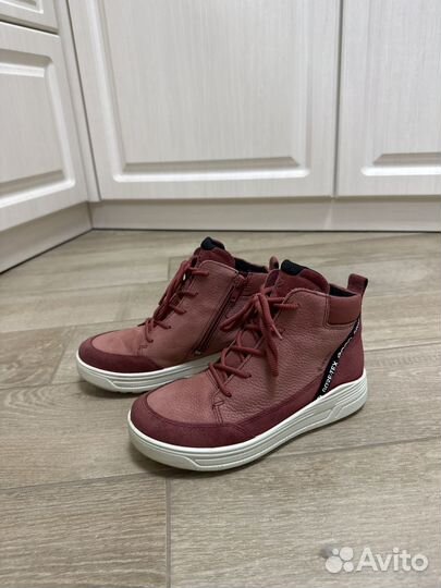 Ботинки осенние детские