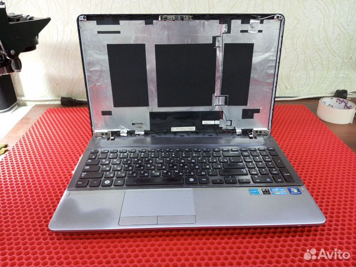 Ноутбук Samsung 350V5C (разбор)