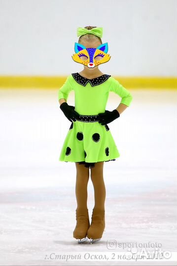 Платье для выступлений по фигурному катанию