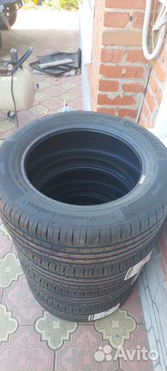Continental ContiPremiumContact 215/55 R16