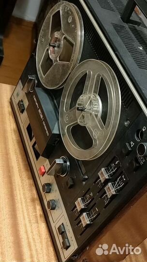 Катушечный магнитофон Сатурн-202-1-Стерео