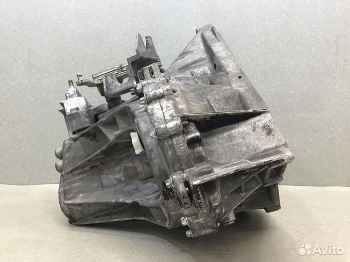 МКПП (механическая коробка переключения передач), Nissan Juke (F15) 2011 320101KG0A