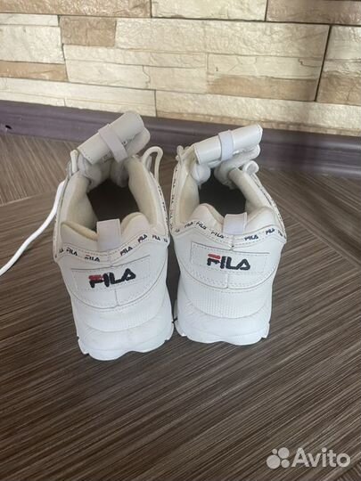 Кроссовки fila 41размер