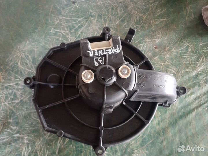 Вентилятор печки Peugeot Partner 2