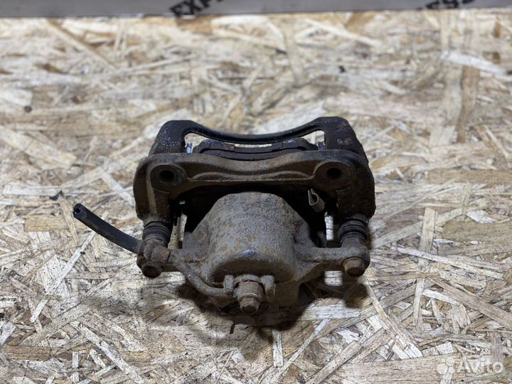 Суппорт тормозной передний правый Hyundai Solaris