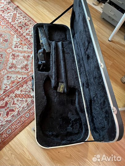 Кейс для бас гитары