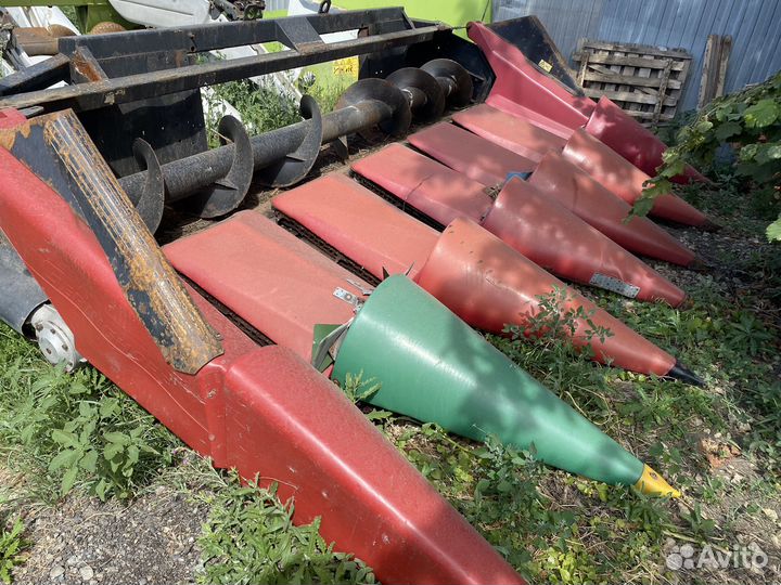 Жатка кукурузная geringhoff