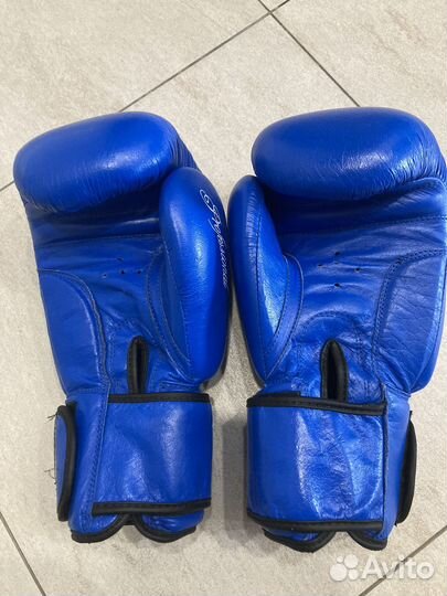 Боксерские перчатки 12 oz