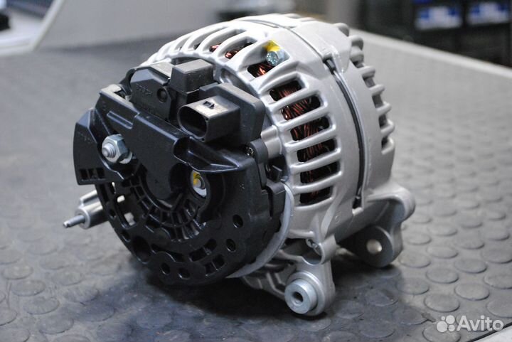 Генератор VW Golf 6, Skoda Octavia, Yeti 1.2 TSi