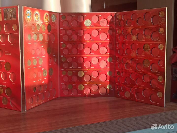 Альбомы для монет СССР 1961-1991 + 134 монеты